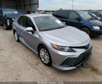 Toyota Camry LE..2023.