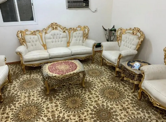 شقة في حي طيبة الرحيلي بثلاث غرف معروض في مسقط عمان